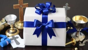 prezent od chrzestnego na komunię
